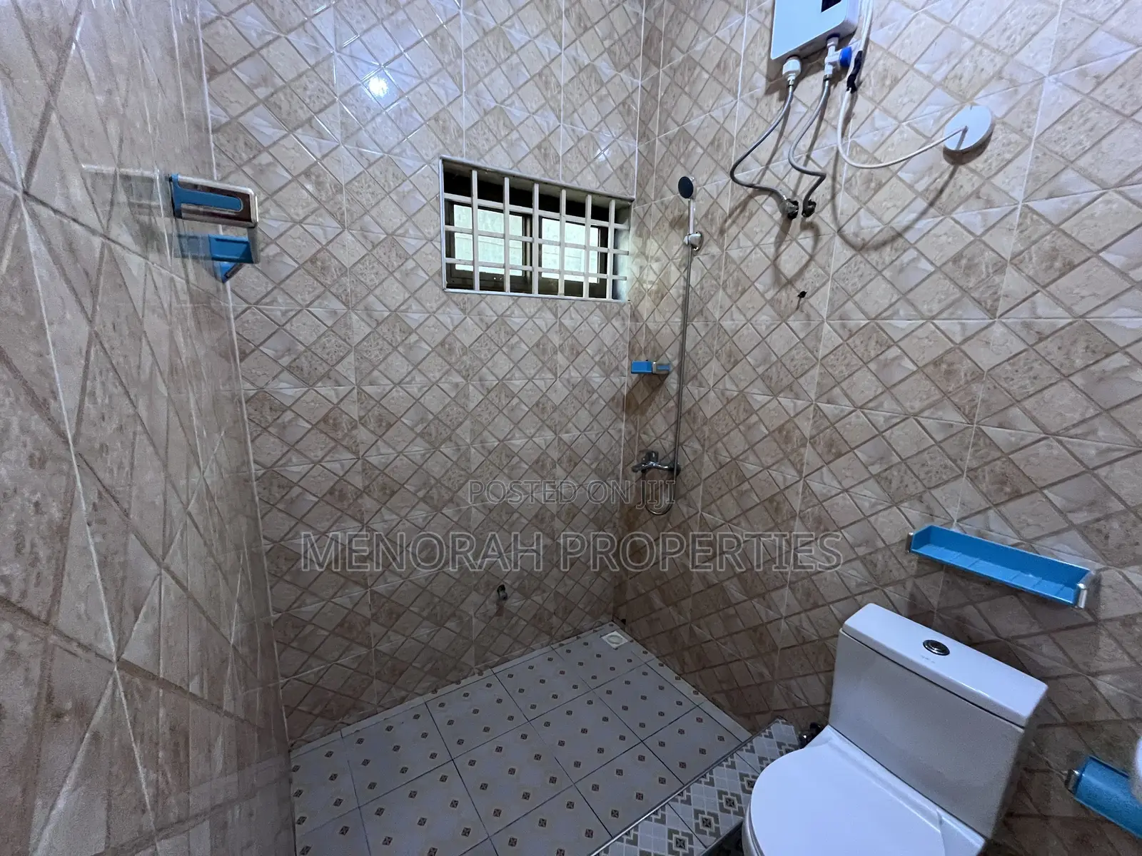 2bdrm Apartment in Adenta Ashiyie, Frafraha for rent
