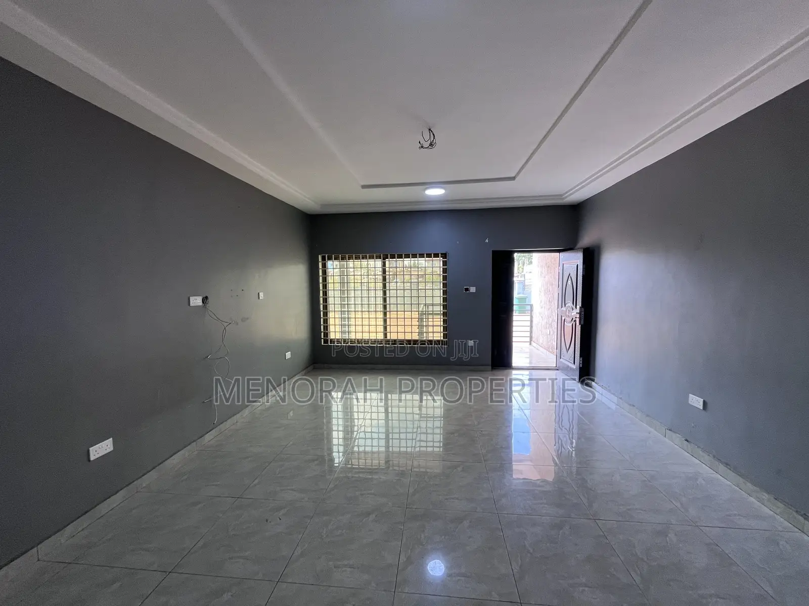 2bdrm Apartment in Adenta Ashiyie, Frafraha for rent