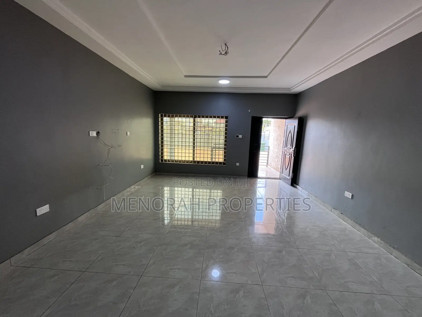 2bdrm Apartment in Adenta Ashiyie, Frafraha for rent
