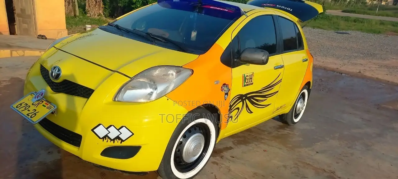 Toyota Yaris 2009 Yellow