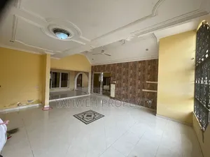 4bdrm Maisonette in Okpoigonno, Baatsona Total for sale