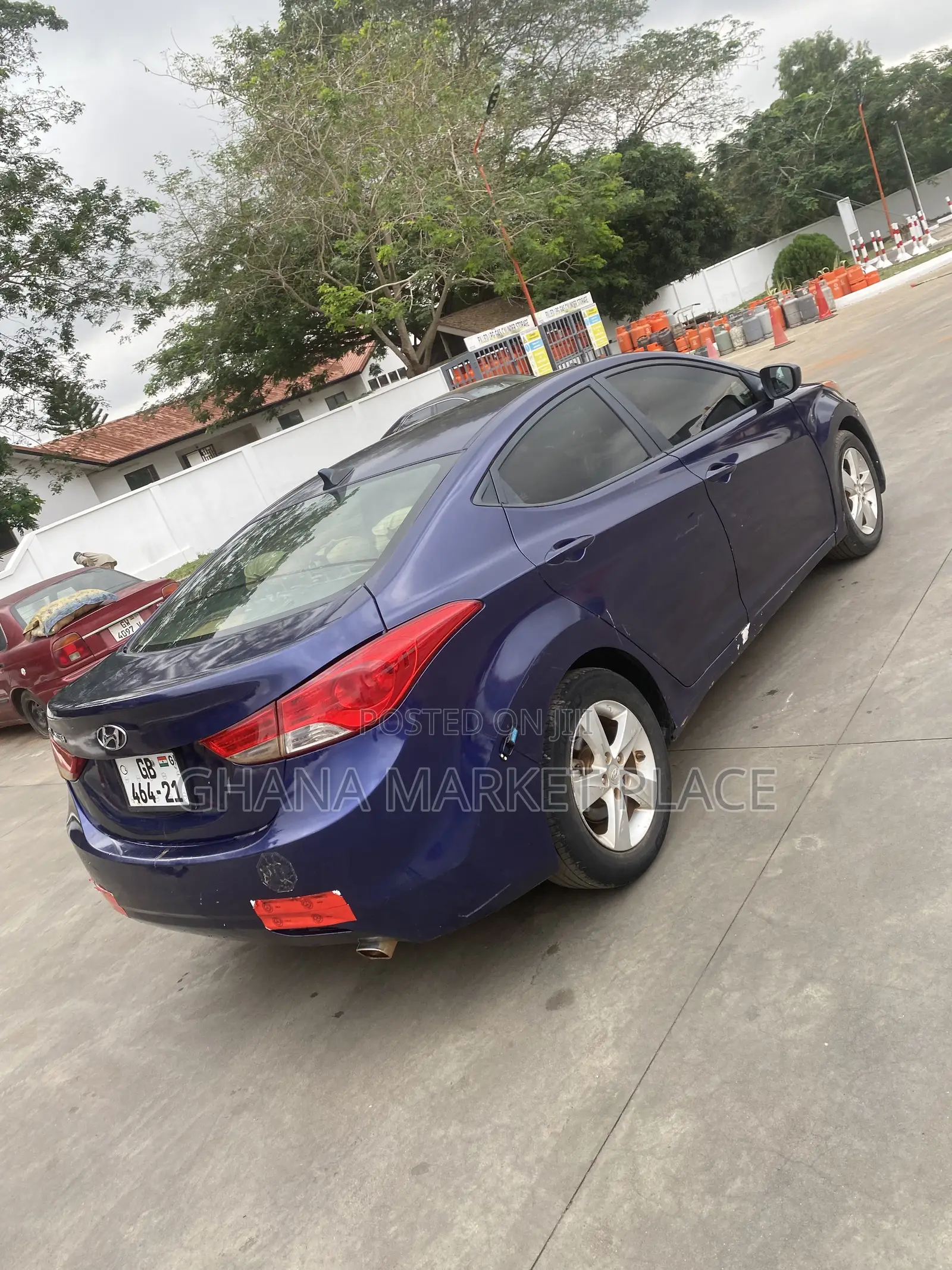 Hyundai Elantra for Rent With Professional Driver