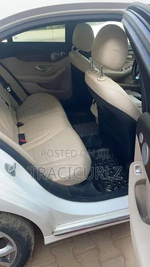 Mercedes-Benz C300 Luxury 4Matic Sedan AWD (2.0L 4cyl 7A) 2016 White