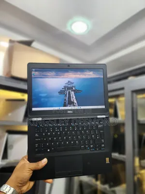 Laptop Dell Latitude E7270 12GB Intel Core i7 SSD 256GB