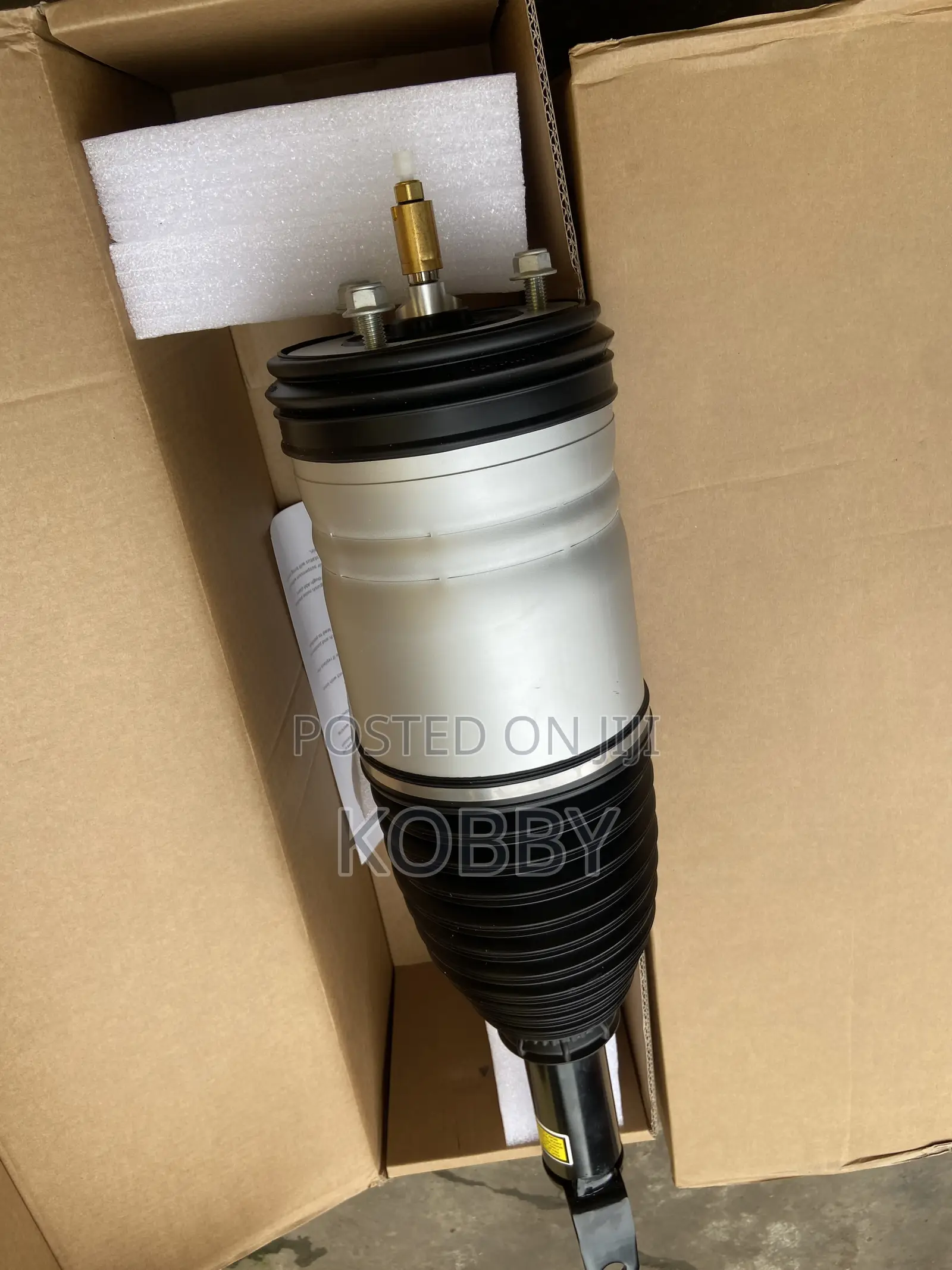 RAM 2013,2014,2015,2016,2017,2018,2019,2020 Front Air Suspension Shock