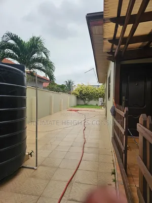 3bdrm Townhouse / Terrace in East Legon Hills, Boundary Road Area