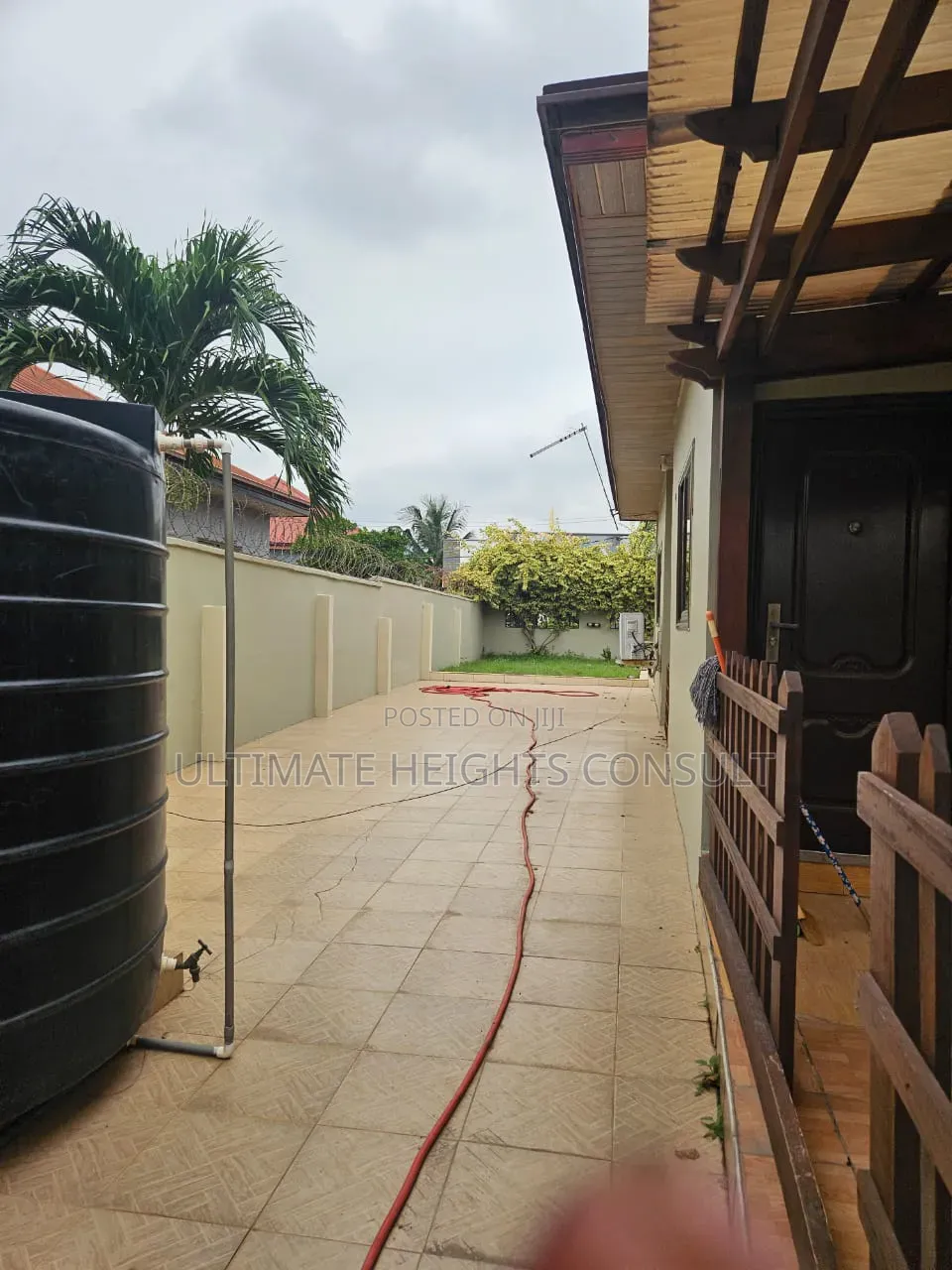 3bdrm Townhouse / Terrace in East Legon Hills, Boundary Road Area