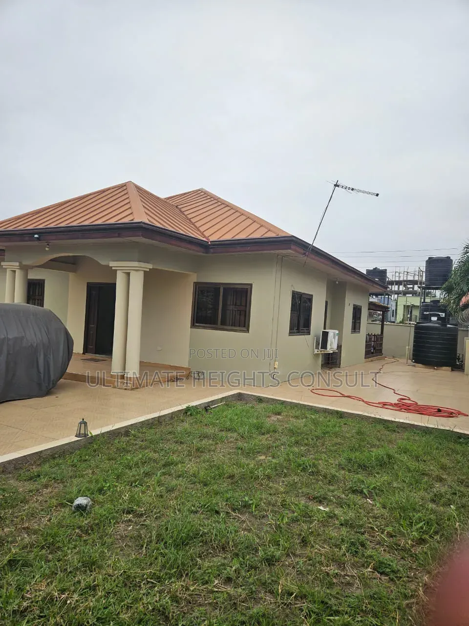3bdrm Townhouse / Terrace in East Legon Hills, Boundary Road Area