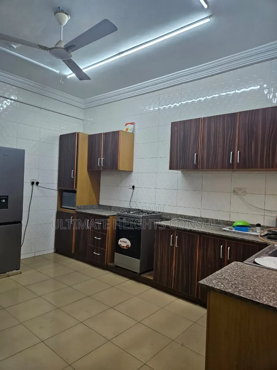 4bdrm House in School Junction for rent