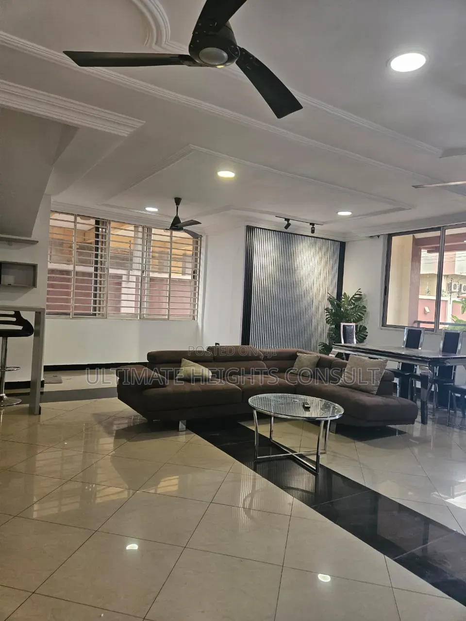 4bdrm House in School Junction for rent