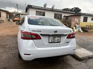 Nissan Sentra SV 4dr Sedan (1.8L 4cyl CVT) 2014 White