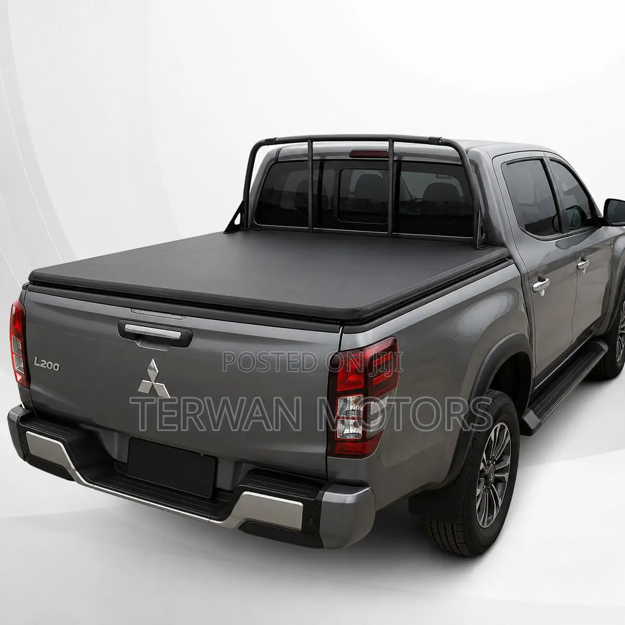 Premium Leather Pickup Truck Bed Cover for Mitsubishi L200 / Ridgeline