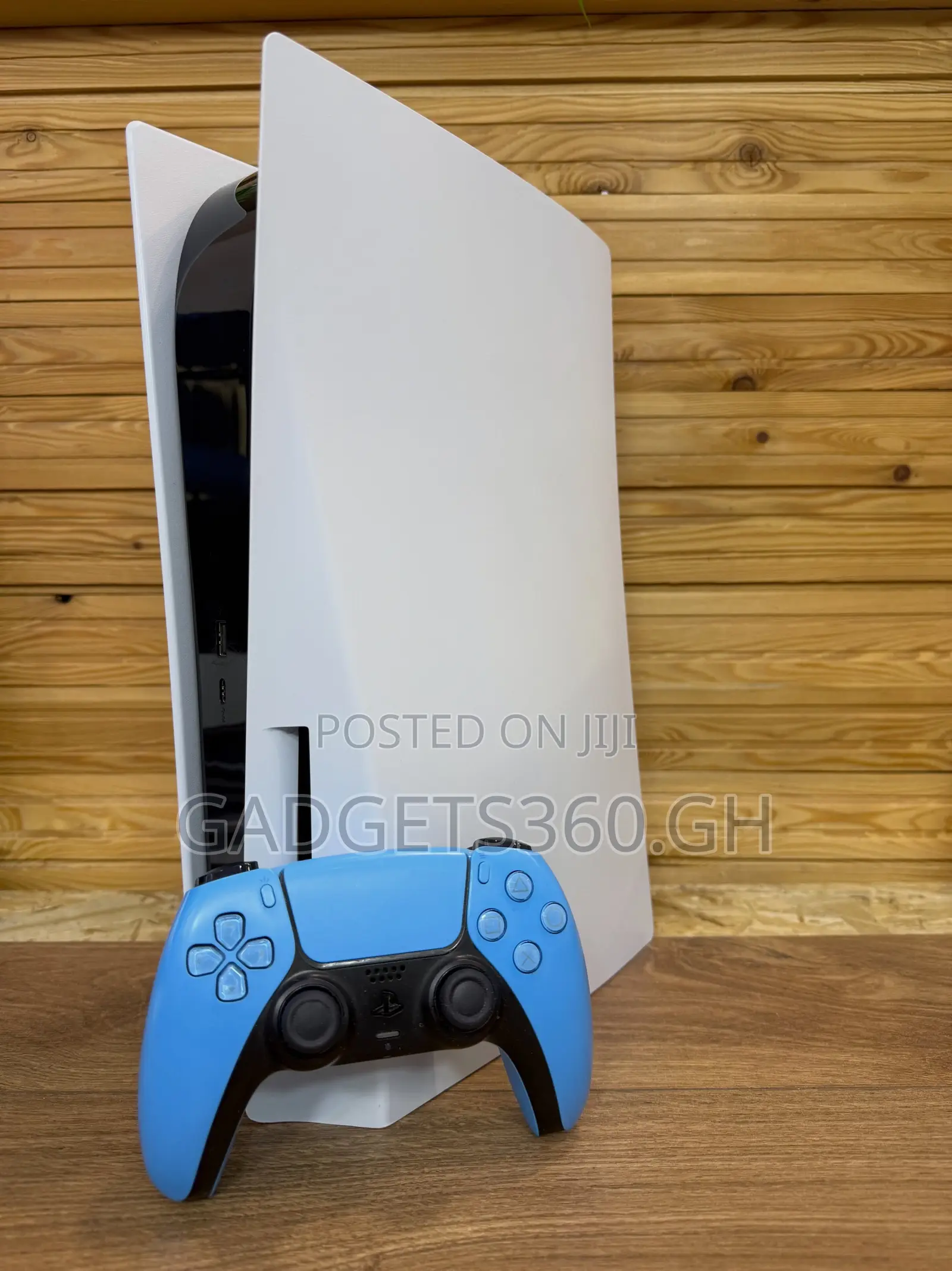 Sony PlayStation 5 Standard 825GB (Old Edition Used)