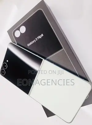 New Samsung Galaxy Z Flip8 256 GB