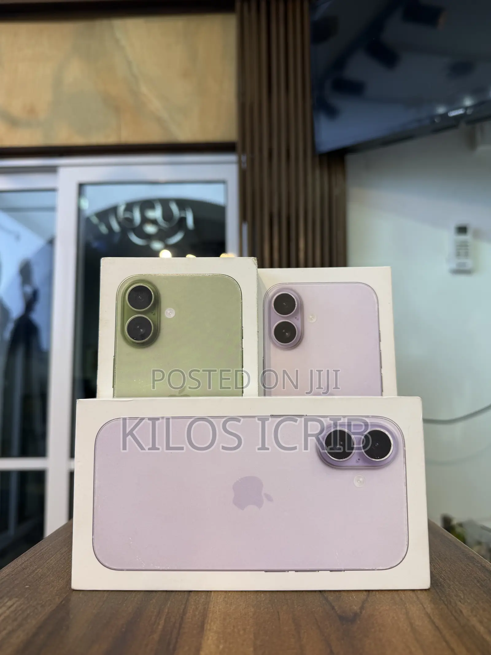 New Apple iPhone 17 256 GB Purple