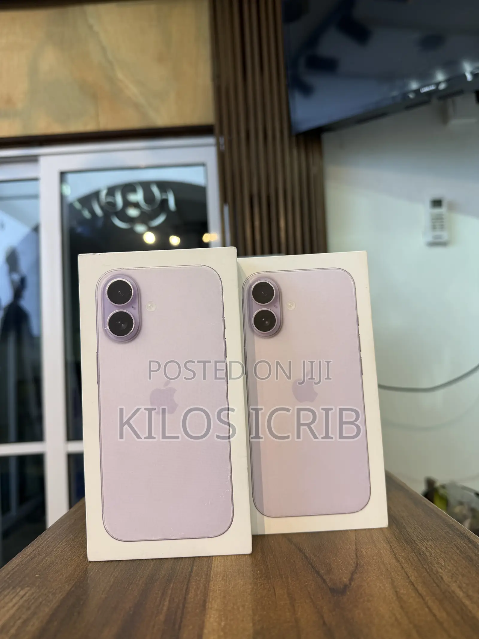New Apple iPhone 17 256 GB Purple