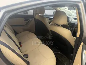 Hyundai Elantra GLS Sedan FWD (1.8L 4cyl 6M) 2013 Brown