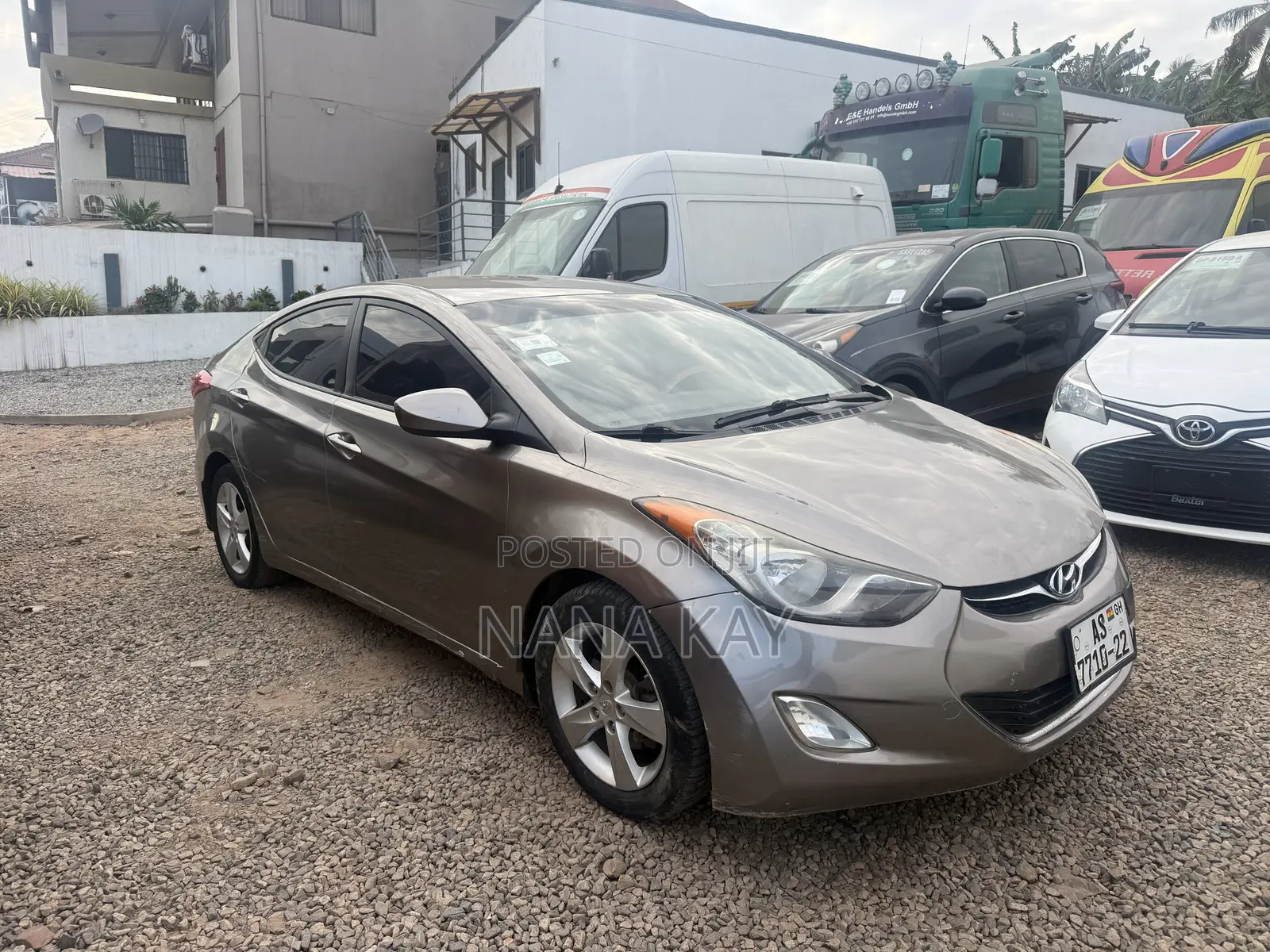 Hyundai Elantra GLS Sedan FWD (1.8L 4cyl 6M) 2013 Brown