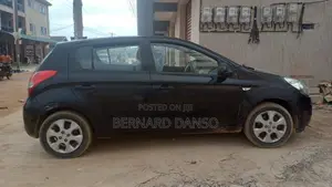 Hyundai i20 1.2 Kappa Petrol with Dual VTVT (MT) 2010 Black