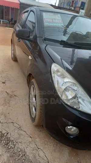 Hyundai i20 1.2 Kappa Petrol with Dual VTVT (MT) 2010 Black