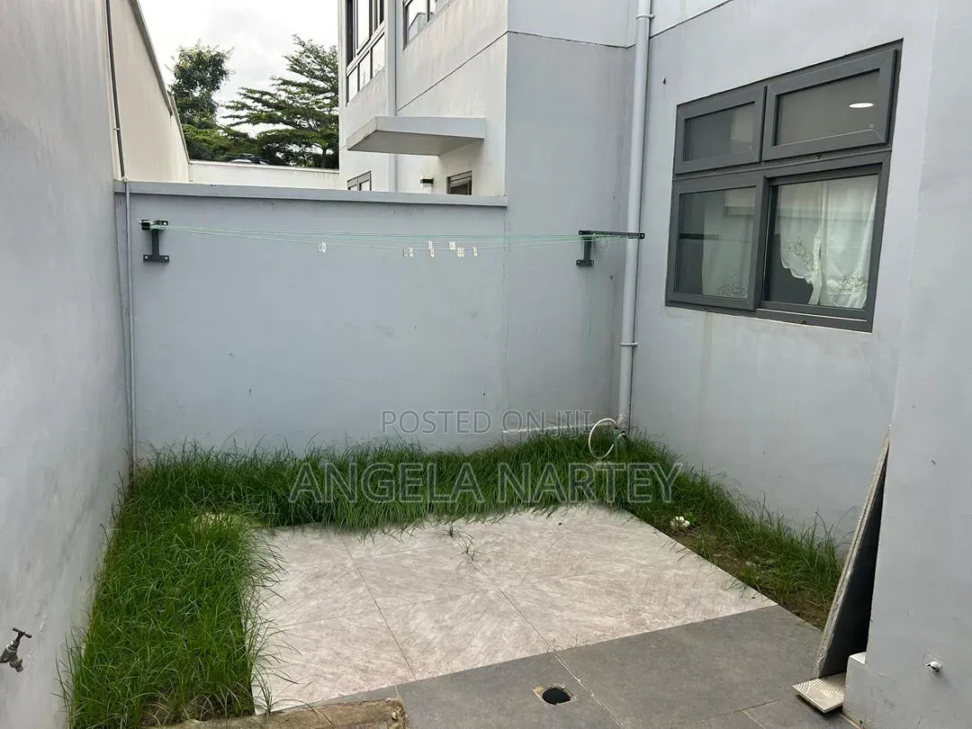 Furnished 2bdrm House in Ayi Mensah, Accra Metropolitan for sale