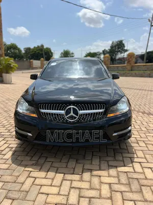 Mercedes-Benz C250 2014 Black