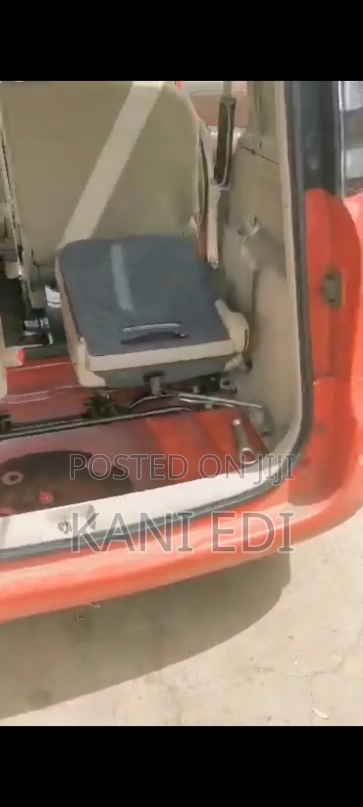 Toyota Sienta 2010 Red