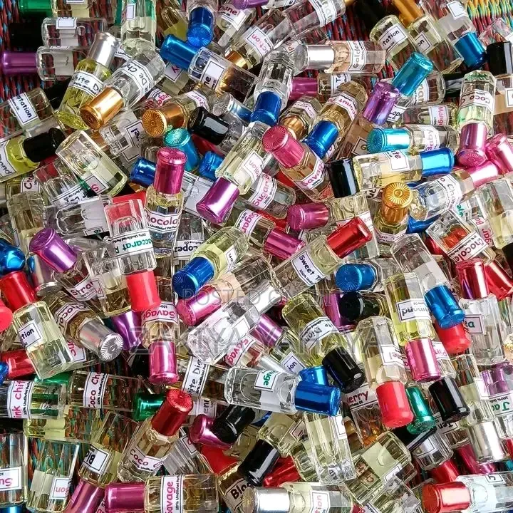 Undiluted Oil Perfume Available for Wholesale and Retail