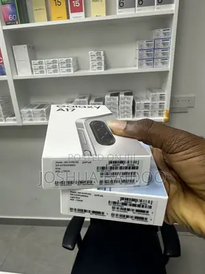 New Samsung Galaxy A17 128 GB Silver