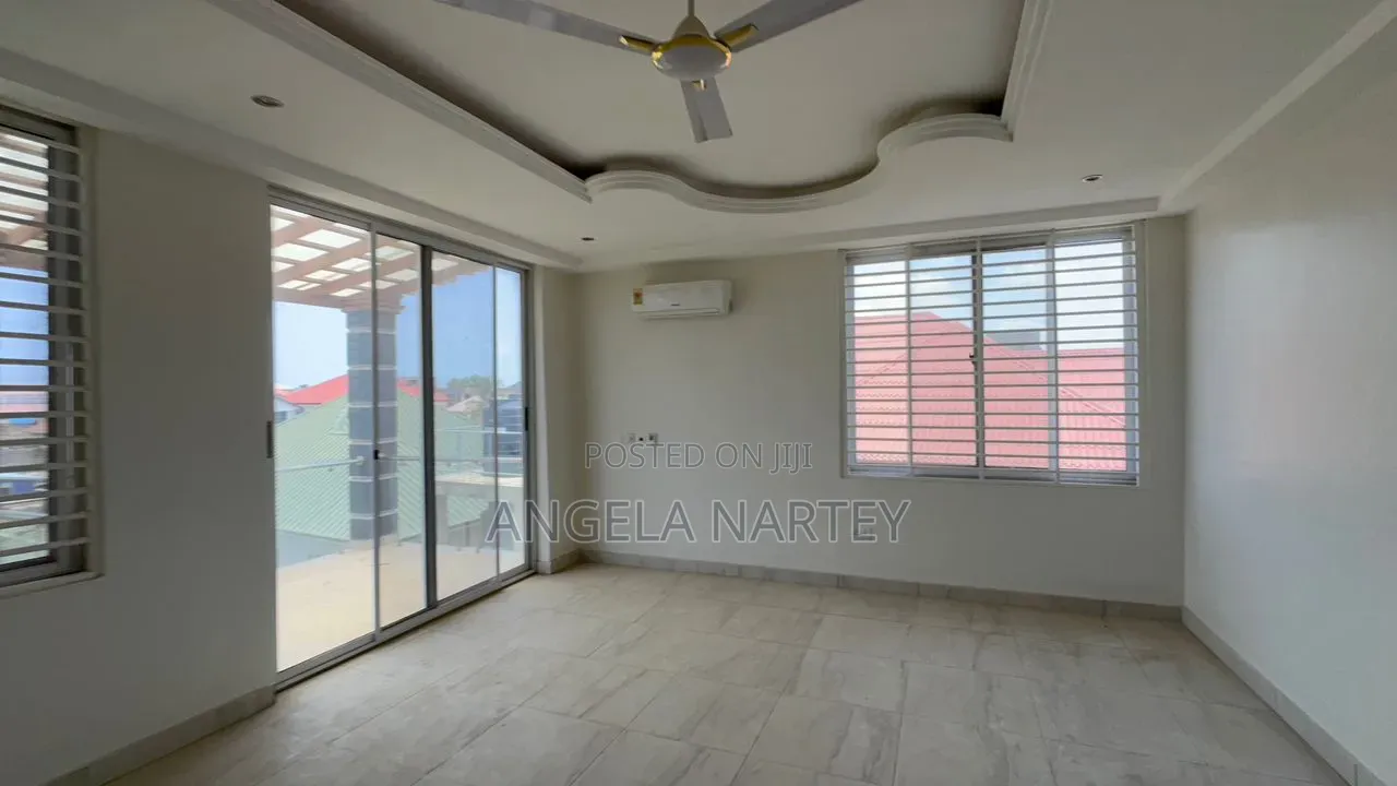 5bdrm House in Community 25 for rent