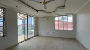 5bdrm House in Community 25 for rent