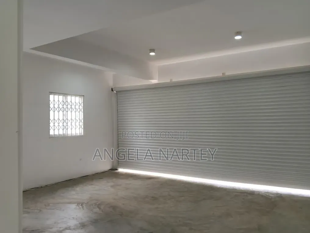 5bdrm House in Sakumono Estates for rent