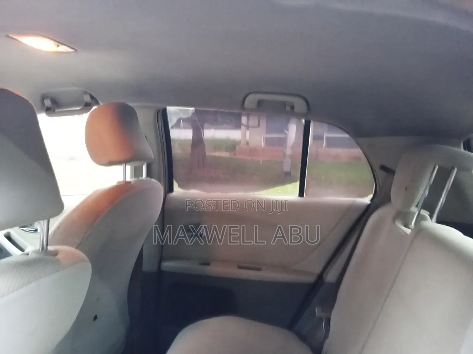 Toyota Vitz 2010 Silver