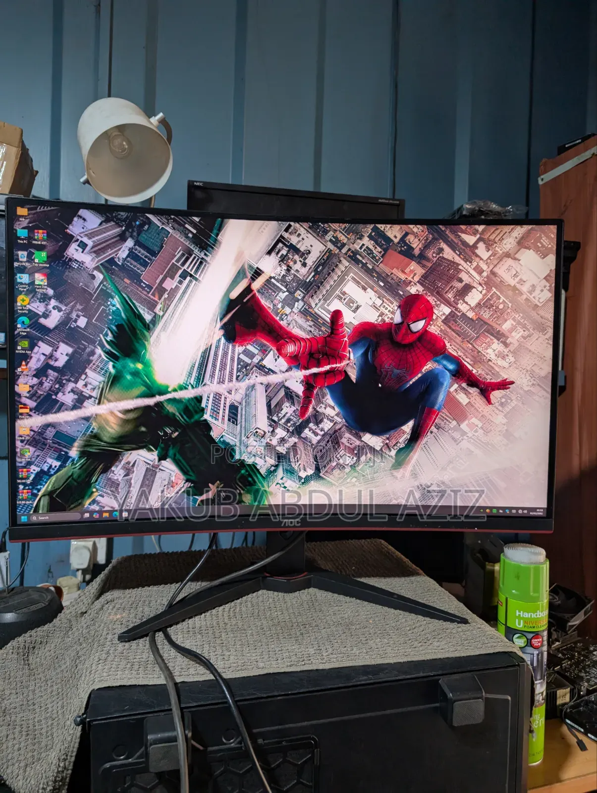 32 Inches Carve Gaming Monitor 144hz 2k Resolution