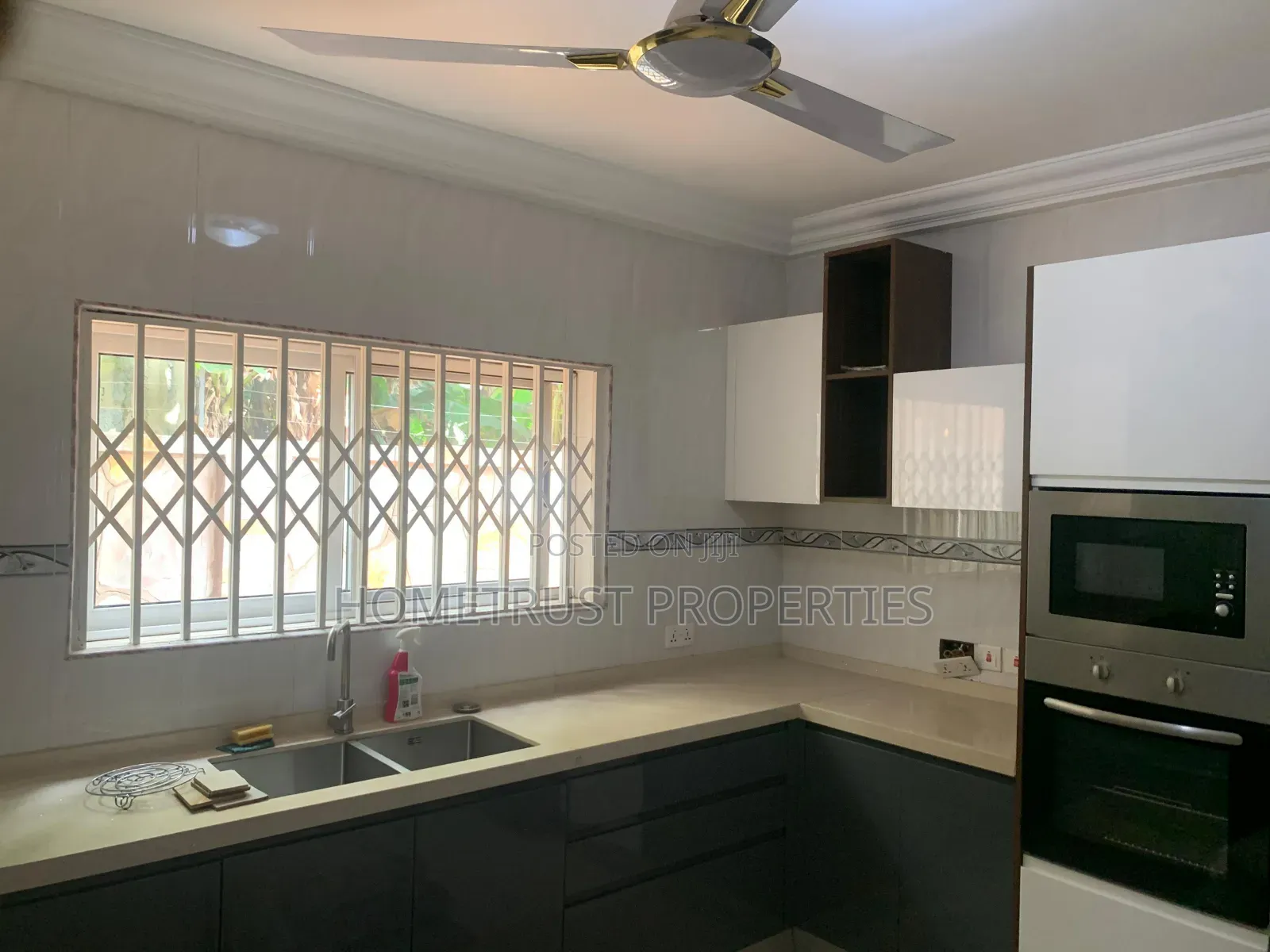 7bdrm Duplex in Botwe School, Nmai-Dzorn for rent
