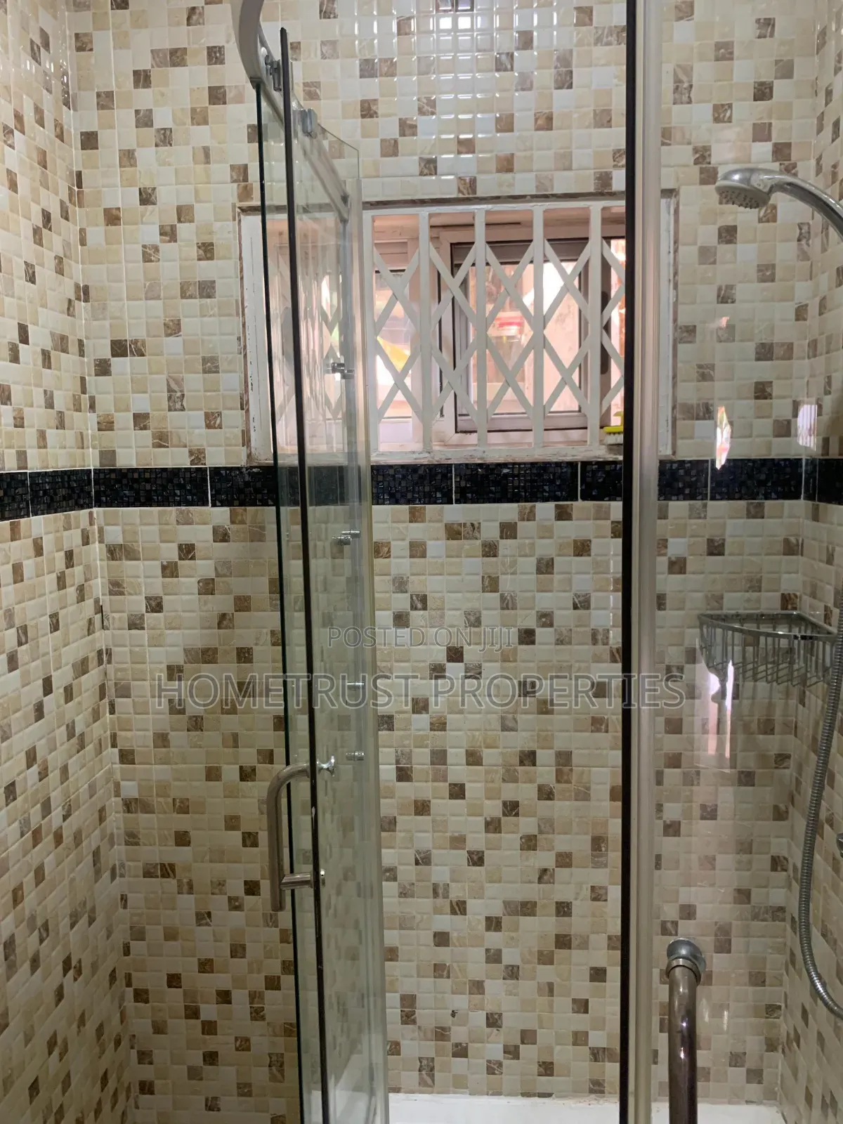 7bdrm Duplex in Botwe School, Nmai-Dzorn for rent