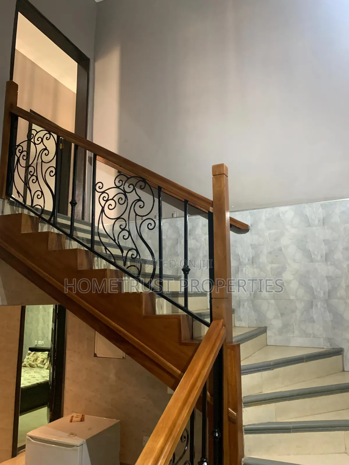 7bdrm Duplex in Botwe School, Nmai-Dzorn for rent