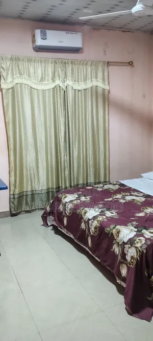 Furnished 1 Bedroom Apartment