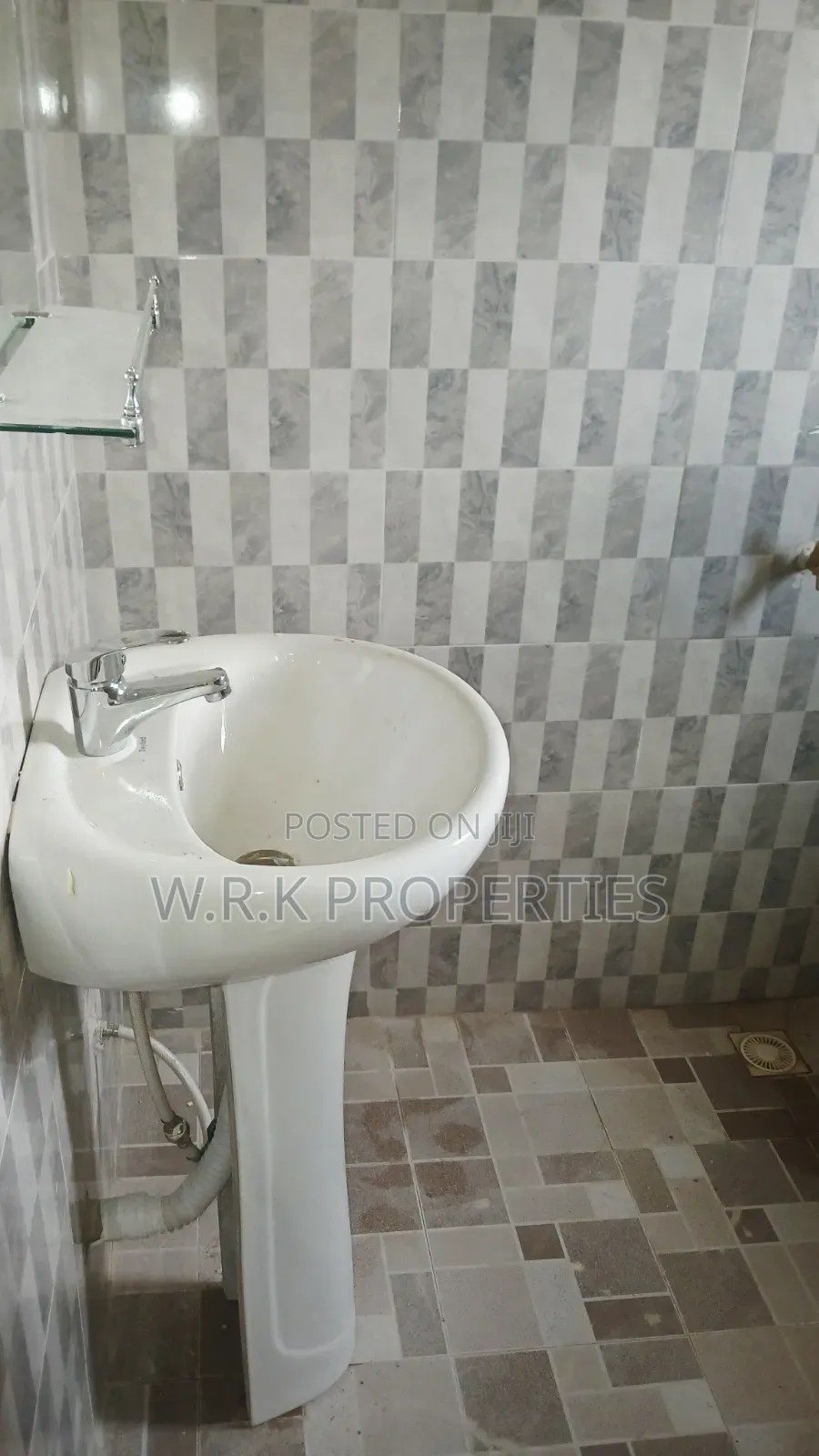2bdrm Apartment in Old Estate, New-Juaben Municipal for rent