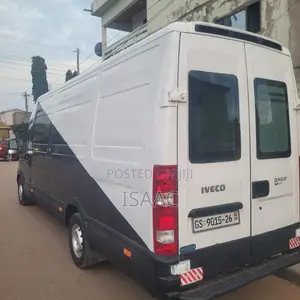 Iveco Axer 2011 White