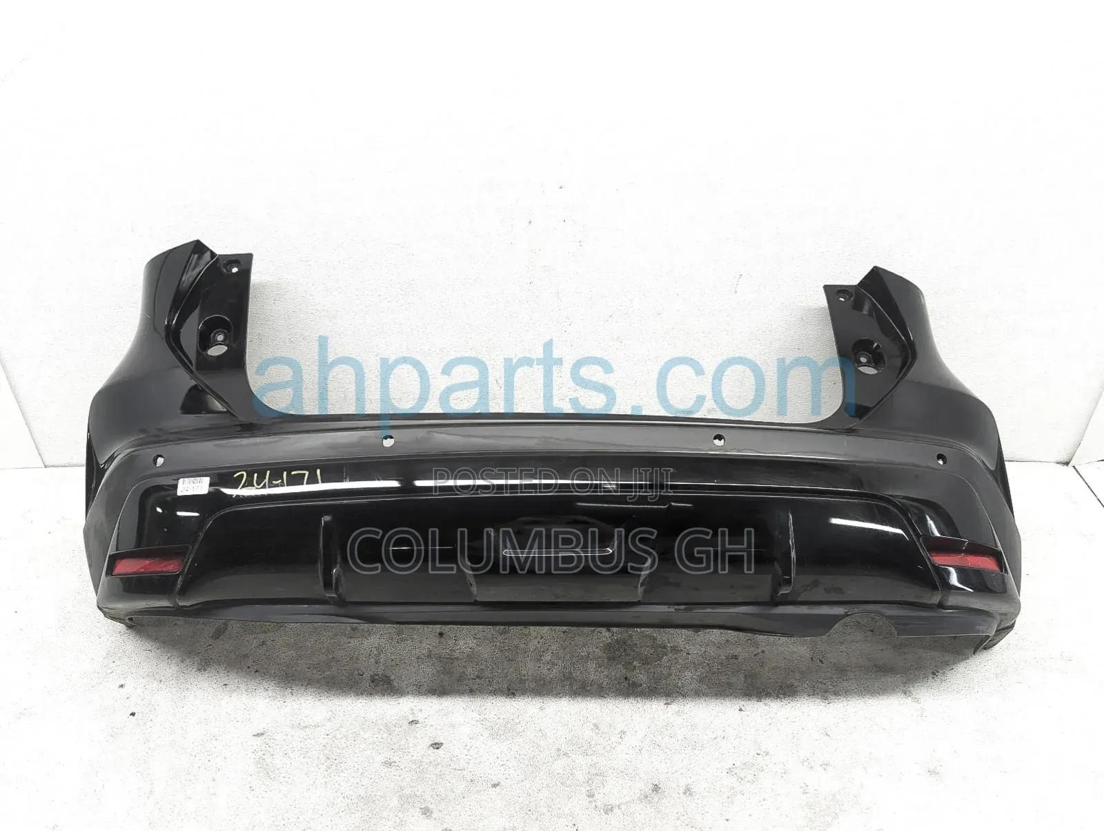 Nissan Rogue 2023 Back Bumper