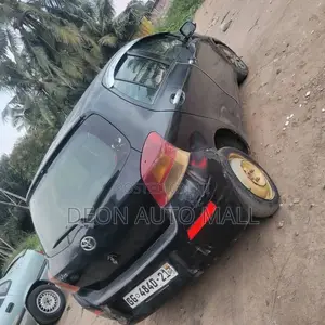 Toyota Vitz 1.0 FWD 5dr 2010 Black