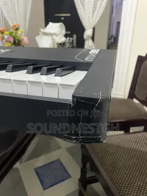 Cracked Yamaha Mx88 (Motif) Full Weighted Keys