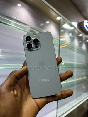 Apple iPhone 15 Pro Max 256 GB