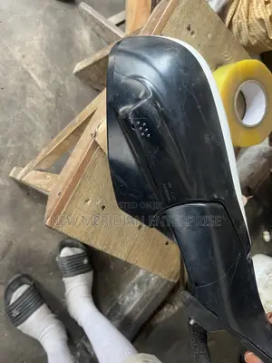 Original CRV 2018 -2022 Front Mirror Hm Used Available