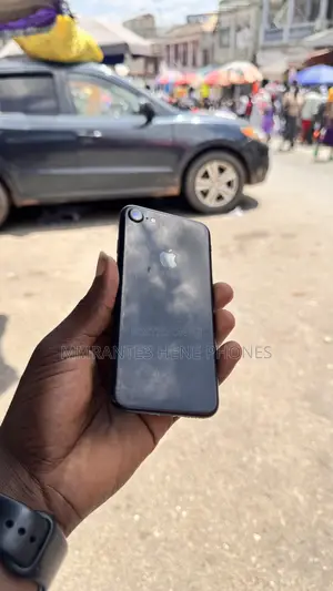 New Apple iPhone 7 32 GB Black