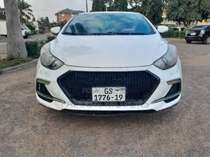 Hyundai Elantra 2013 White