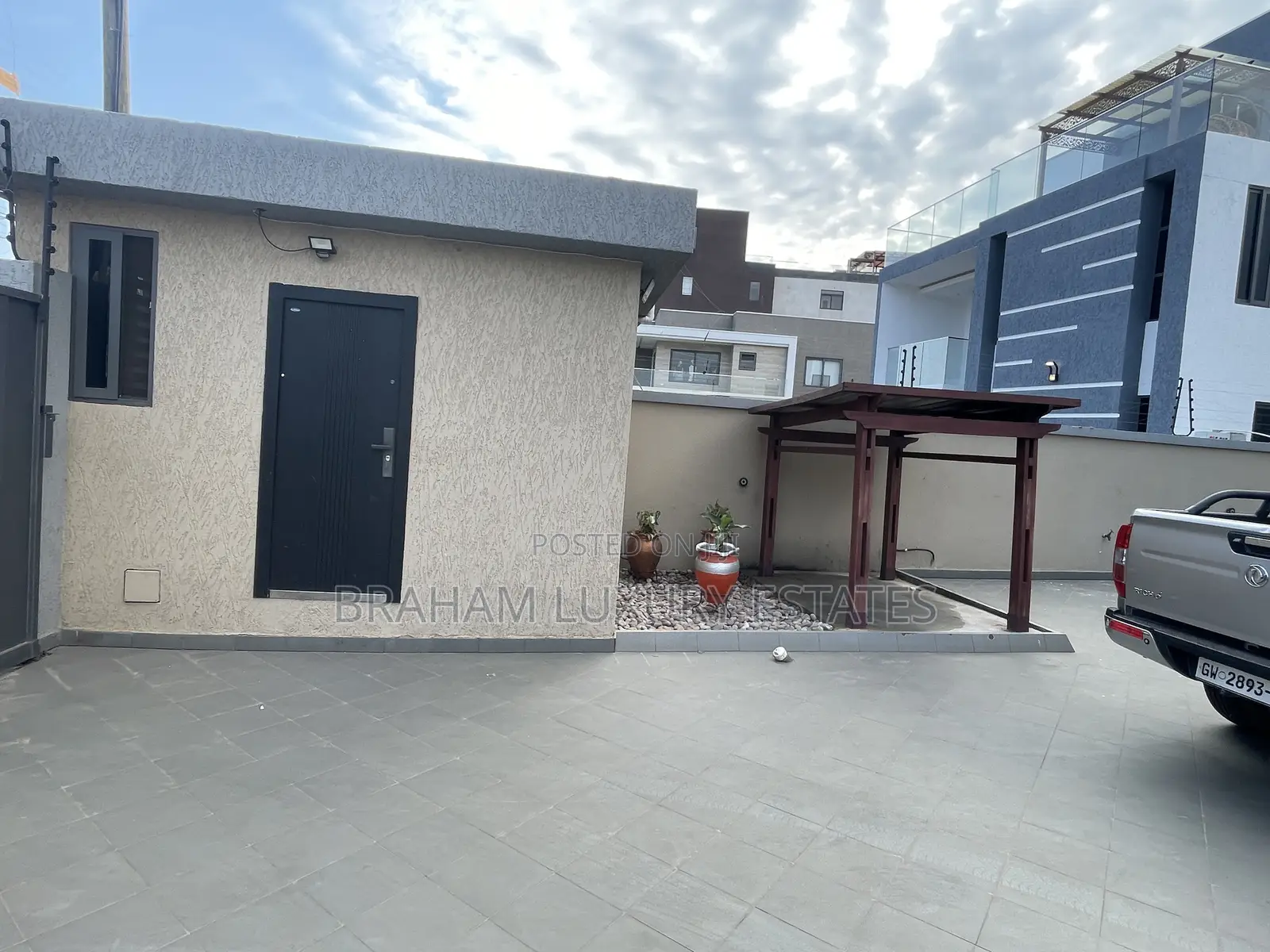 4bdrm House in Braham Luxury, East Legon for rent