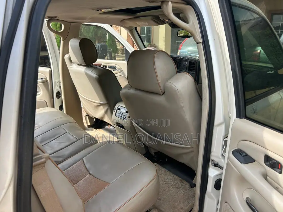 Cadillac Escalade 2008 White