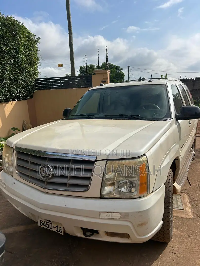 Cadillac Escalade 2008 White